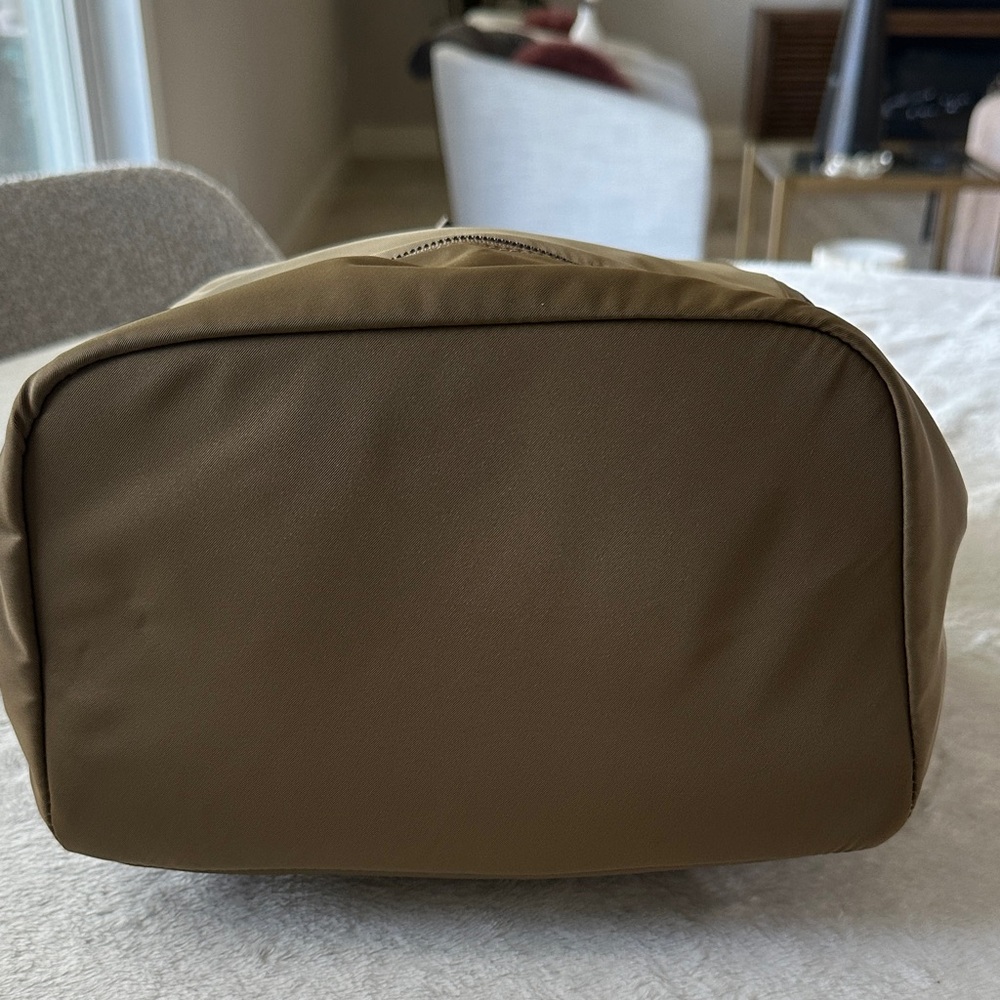 lululemon athletica Olive-Tone Compact Everyday Backpack - Picture 5 of 14